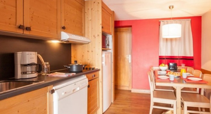 Residence L'Ours Blanc, Alpe d'Huez ski chalet, image 4